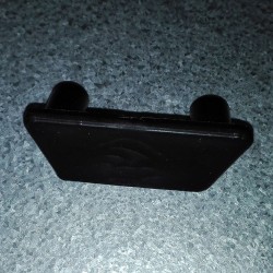 Cache plastique pour renfort