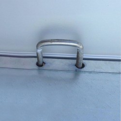 Anneau d'attache pour benne