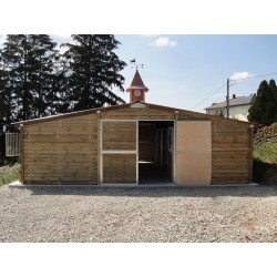 Barn de dix boxes chalet tout bois