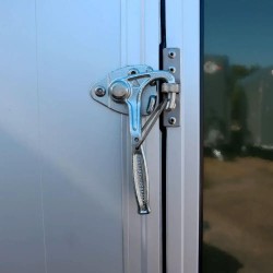 Petite poignée de pont avant...