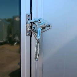 Petite poignée de pont avant...